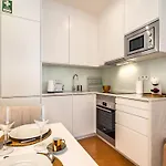 Apartament Akicity Anjos Daisy *