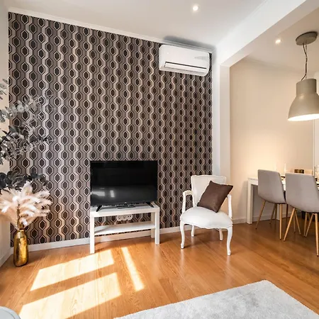 Akicity Anjos Daisy Apartment